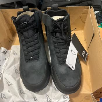 Boyner Oakley Outdoor Bot Sipariş Verilen Üründen Farklı Bir Ürün Gönderimi