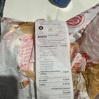 Yemeksepeti Başkasının Online Ödenmiş Siparişini Bana Sattı.