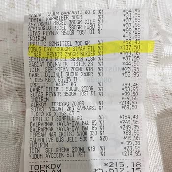 Pınar Küflenmeye Yön Tutmuş Peynir