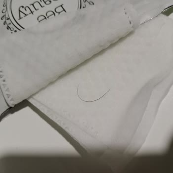 Gratis Aldığım Ürünün İçinden Kıl Çıktı.