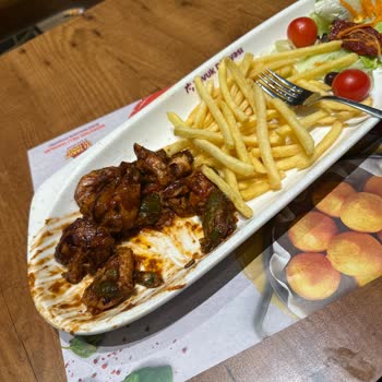 Tavuk Dünyası Soğuk Ve Kötü Yemek