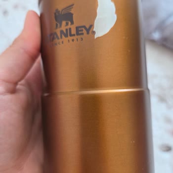 Stanley Termos Renk Atması Ve Çizik Oluşumu