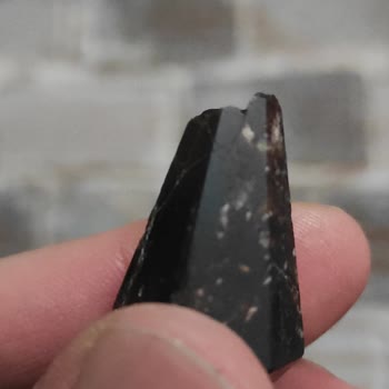 Taş Sandığı Sahte Taştan Kolye