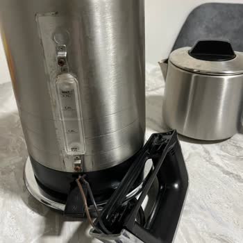 Fakir Temper Çaycım Kulpu Kırıldı Ve İçi Paslandı