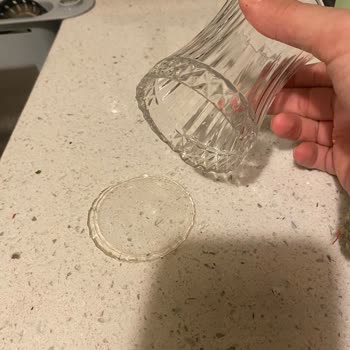 Paşabahçe Elysia Serisi Çay Bardağı Alttan Komple Kapak Gibi Açıldı