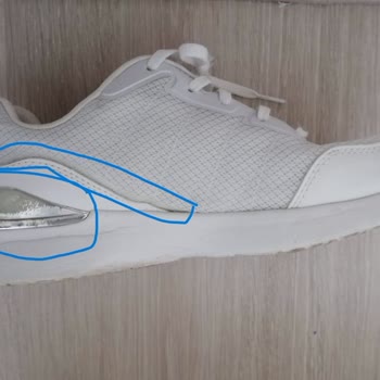 Skechers Hatalı Ürününün Arkasında Durmuyor. Sözde 2 Yıl Garanti Yani.