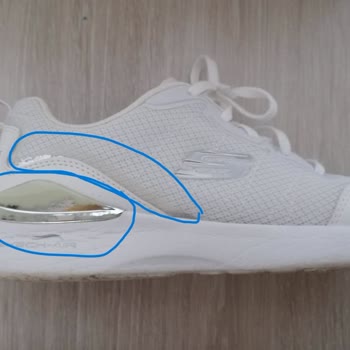Skechers Hatalı Ürününün Arkasında Durmuyor. Sözde 2 Yıl Garanti Yani.