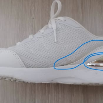 Skechers Hatalı Ürününün Arkasında Durmuyor. Sözde 2 Yıl Garanti Yani.