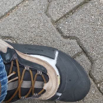 Merrell Bot Dağılmış Durumda