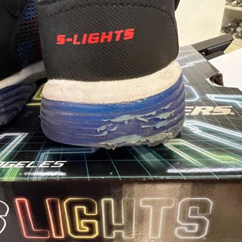 Skechers Hatalı Ürüne İade Yapmıyor
