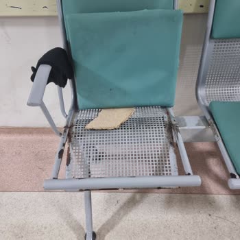 Dokuz Eylül Üniversitesi Tıp Fakültesi Bakımsızlık Ve Temizlik