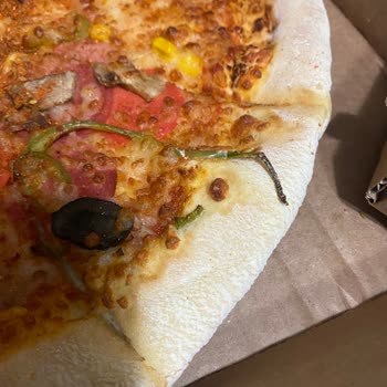Domino's Pizza İlgisizliği Ve Yanlış Ürün Yollaması