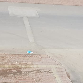 Antalya Konyaaltı Belediyesi Sokak Ve Park Temizliği