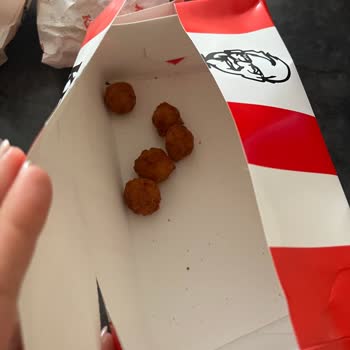 KFC Eksik Ürün Teslimi Ve İlgisizlik Sorunu