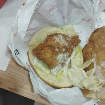 KFC Tavuk Burgerdeki Tavuk Miktarı Hayal Kırıklığı Yarattı