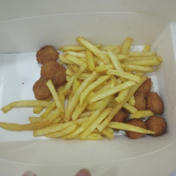 KFC Tavuk Burgerdeki Tavuk Miktarı Hayal Kırıklığı Yarattı