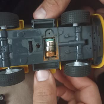 Duracell Düğme Piller Akıyor