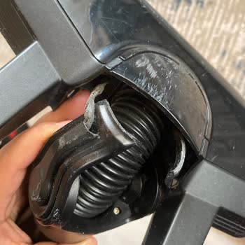 Bosch Unlimited Serie 6 Süpürge Başlığında Sorun