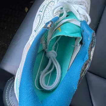 Mizuno Tenis Ayakkabısı Yırtılma