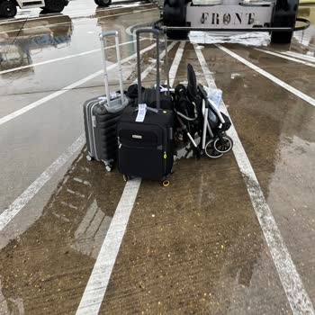 Anadolu Jet Anadolunet Valiz Krizi - Londra'da Ayrımcılığa Uğradık!