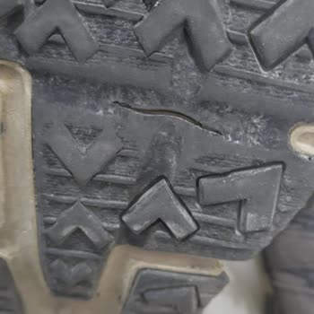 Skechers Spor Ayakkabı Üretim Hatası