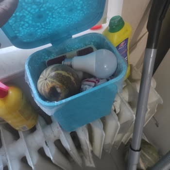 Şok Market Kalitesiz Sakura Ampul