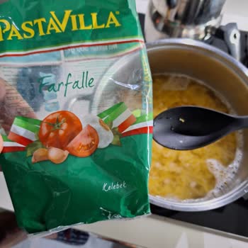 Pastavilla Makarnadan Kurt Çıkması