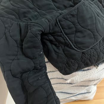 Zara Ceketin İçindeki Pamuklar Çıkıyor