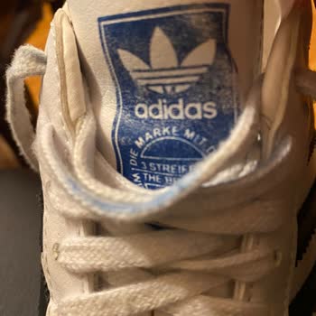 Dolapta Orijinal Diye Satılan Ama Olmayan Ürün Mağduriyeti