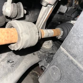 Renault 0 Araçta Aks Körüğü Paslanma Ve Yırtılma Sorunu