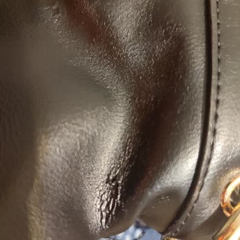 Nine West Çantadaki Deformasyonun Değişim