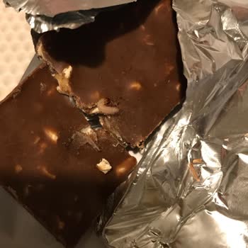 Carrefour Bonheur Marka Çikolatadan Kurt Çıktı