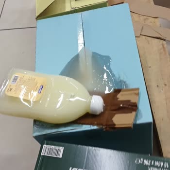 A101 Mağazasının Pisliği Ve Aldırış Etmeyişleri