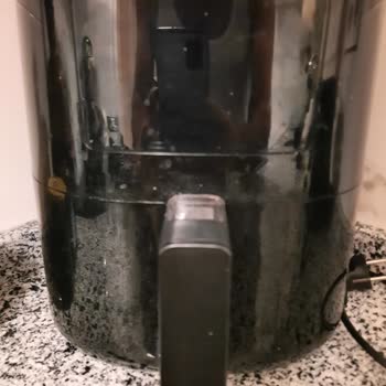 PHILIPS Ev Aletleri Airfryer Hazne Tıpası Düştü Ve Philips Ürüne Sahip Çıkmadı!