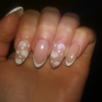 Ezgi Şimşek Nailbar & Makeup Yamuk Protez Tırnak Ve Üslupsuz Cevap