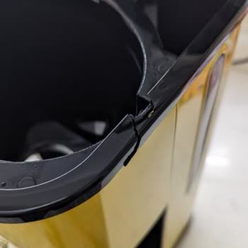 İzmir Agora AVM'de Ki Vestel Den Alışveriş Yapmak Pişmanlıktır.