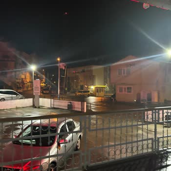 İphone 14 Plus Yansıma Yapıyor