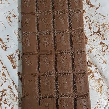 Milka Çikolata Üzerinde Beyaz Noktalar Var Bozuk Çıktı