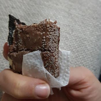 Milka Çikolata Üzerinde Beyaz Noktalar Var Bozuk Çıktı