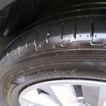 Carvak Lastiği Ters Takılmış Aracı Bana Sattı