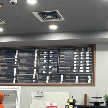 Başakşehir Çam ve Sakura Şehir Hastanesi Şehir Hastanesinde Costa Coffee Fiyatlar