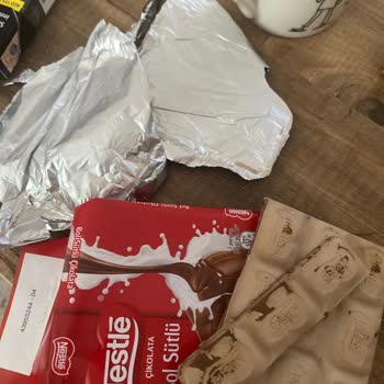 Bozuk Çikolata Nestle Marka