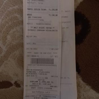 Emaar AVM Bershka Mağazası Parasını Ödediğim Ürünümü Teslim Etmiyor