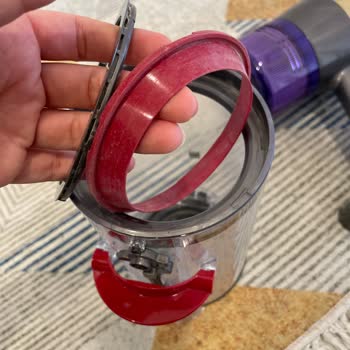 Dyson Takılamayan Lastik Parça