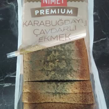 A101 Marketinde Küflü Ekmek Satılması