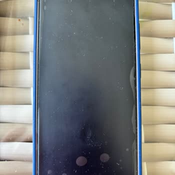 Vatan Bilgisayar'dan Aldığım Telefon Ekran Koruyucu 1 Haftada Kalktı!