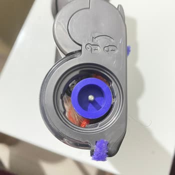 Dyson Süpürge Başlık Kilidi