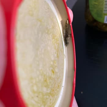 Migros Kühne Jalapeno Biber Turşusu Kapağında Kufe Benzer Bir Şey Çıkması