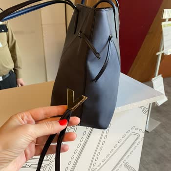 Prestige Mall Avm Bahçeşehir Prestij AVM X Ray'e Çantam Sıkışıp Koptu