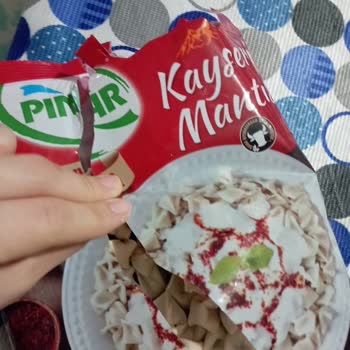 Pınar Et ve Süt Marketten Alınan Mantıda Beklenmedik Parça